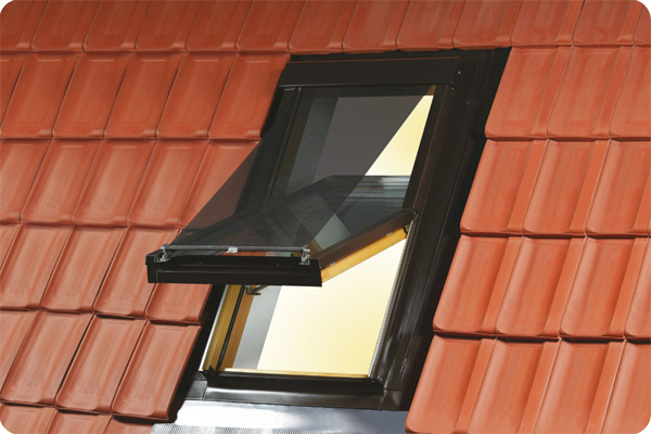 RADIAL roof windows - External curtain